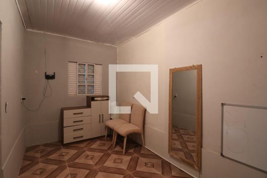 Quarto de kitnet/studio para alugar com 1 quarto, 25m² em Mathias Velho, Canoas