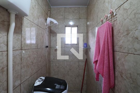 Banheiro de kitnet/studio para alugar com 1 quarto, 25m² em Mathias Velho, Canoas