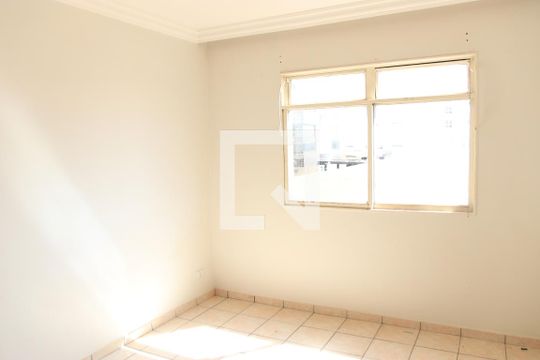 Quarto 2 de apartamento para alugar com 2 quartos, 60m² em Setor Bueno, Goiânia