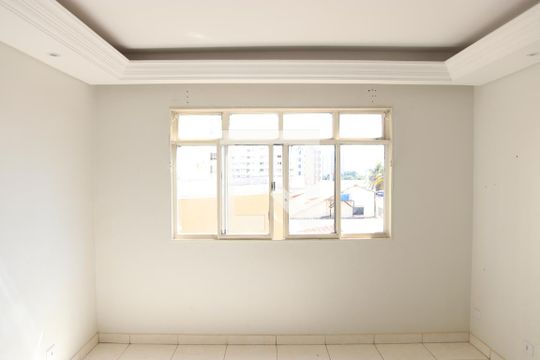 Sala de apartamento para alugar com 2 quartos, 60m² em Setor Bueno, Goiânia