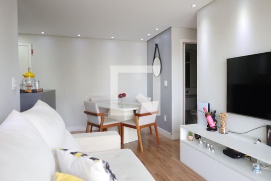 Sala de apartamento à venda com 2 quartos, 63m² em Vila Isa, São Paulo