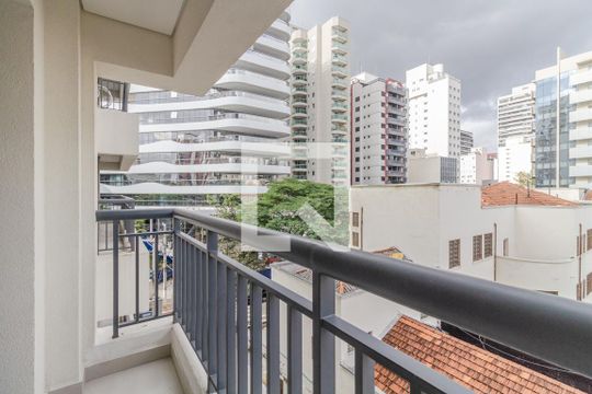 Varanda de kitnet/studio à venda com 1 quarto, 24m² em Pinheiros, São Paulo