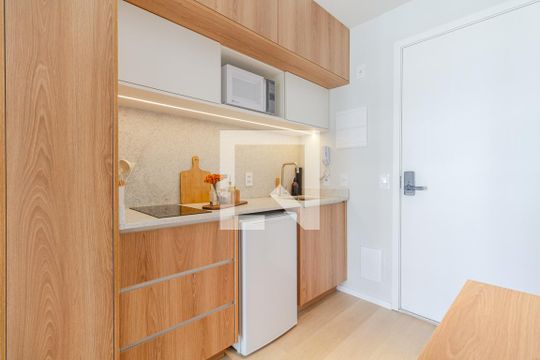 Studio de kitnet/studio à venda com 1 quarto, 24m² em Pinheiros, São Paulo