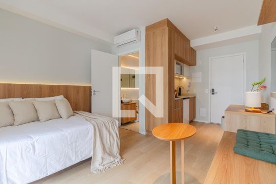 Studio de kitnet/studio para alugar com 1 quarto, 24m² em Pinheiros, São Paulo