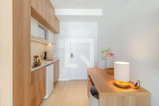 Studio de kitnet/studio para alugar com 1 quarto, 24m² em Pinheiros, São Paulo
