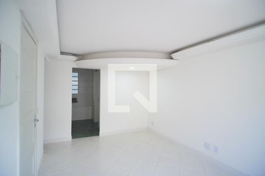 Casa de Condomínio à venda com 3 quartos, 84m² em Humaitá, Porto Alegre