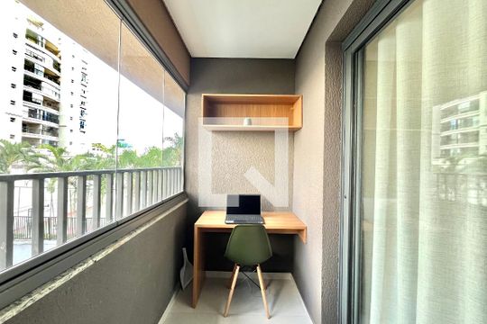 Varanda de kitnet/studio para alugar com 1 quarto, 26m² em Vila Clementino, São Paulo