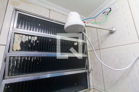 Banheiro de apartamento à venda com 2 quartos, 60m² em Vila Silvia, São Paulo