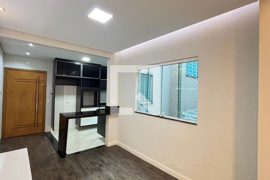 Sala de apartamento para alugar com 2 quartos, 110m² em Vila Assunção, Santo André