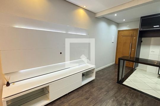 Sala de apartamento para alugar com 2 quartos, 110m² em Vila Assunção, Santo André
