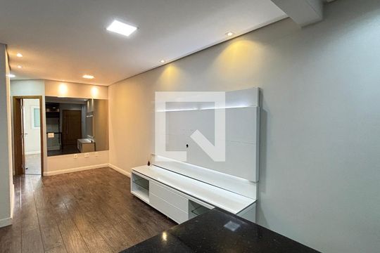 Sala de apartamento para alugar com 2 quartos, 110m² em Vila Assunção, Santo André