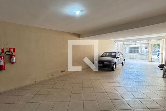 Garagem de apartamento para alugar com 2 quartos, 110m² em Vila Assunção, Santo André