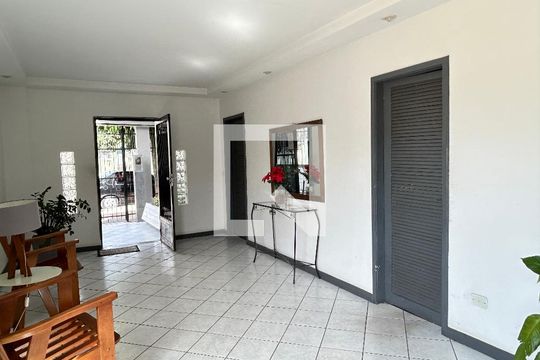 Hall de entrada de apartamento à venda com 2 quartos, 68m² em Del Castilho, Rio de Janeiro