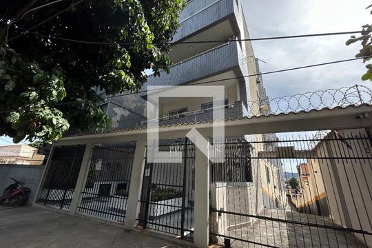 Fachada+ plaquinha de apartamento à venda com 2 quartos, 68m² em Del Castilho, Rio de Janeiro