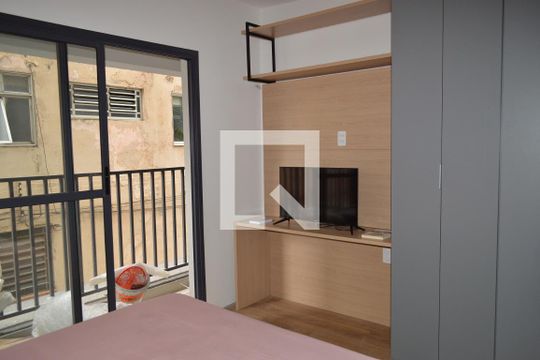 Sala/Quarto de apartamento à venda com 1 quarto, 24m² em Vila Mariana, São Paulo