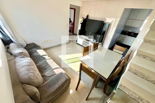 Sala de apartamento para alugar com 3 quartos, 140m² em Santa Amelia, Belo Horizonte