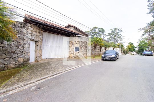 Fachada de casa de condomínio para alugar com 2 quartos, 72m² em Chácara Canta Galo, Cotia