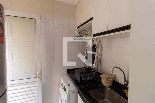 Área de Serviço de casa de condomínio para alugar com 2 quartos, 72m² em Chácara Canta Galo, Cotia