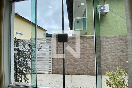 Quintal de casa à venda com 3 quartos, 220m² em Freguesia (jacarepaguá), Rio de Janeiro