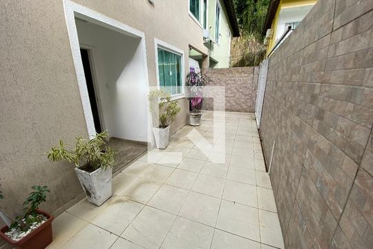 Quintal de casa à venda com 3 quartos, 220m² em Freguesia (jacarepaguá), Rio de Janeiro