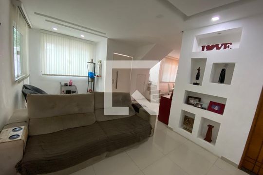 Sala de casa à venda com 3 quartos, 220m² em Freguesia (jacarepaguá), Rio de Janeiro