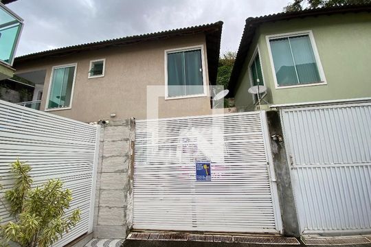 Fachada de casa à venda com 3 quartos, 220m² em Freguesia (jacarepaguá), Rio de Janeiro