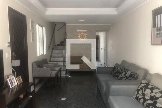 Casa à venda com 3 quartos, 110m² em Vila Graciosa, São Paulo