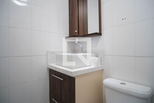 Banheiro de apartamento à venda com 1 quarto, 46m² em Jardim Sao Francisco (zona Leste), São Paulo