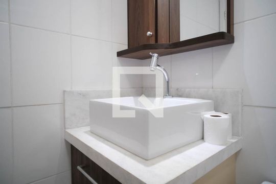 Banheiro de apartamento à venda com 1 quarto, 46m² em Jardim Sao Francisco (zona Leste), São Paulo