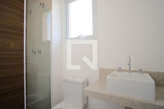 Banheiro da Suíte de apartamento à venda com 2 quartos, 67m² em Vila Azevedo, São Paulo