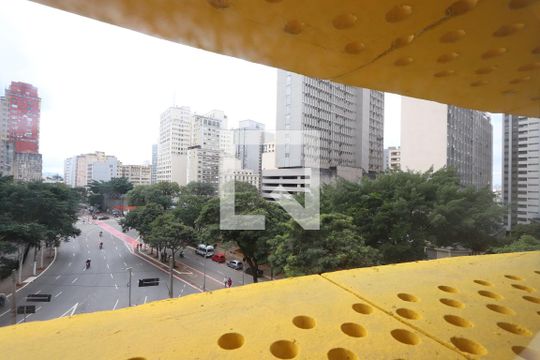 Vista da Sala de kitnet/studio à venda com 1 quarto, 35m² em Centro Histórico de São Paulo, São Paulo