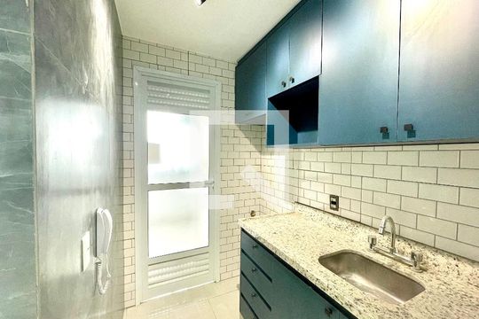Cozinha de apartamento para alugar com 1 quarto, 42m² em Barra Funda, São Paulo