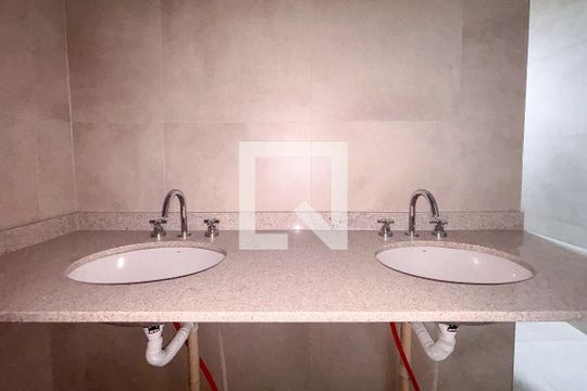 Banheiro da Suíte 3 de apartamento para alugar com 3 quartos, 164m² em Pinheiros, São Paulo