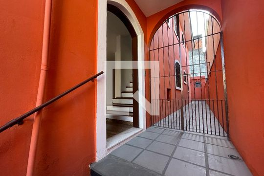 Entrada de casa à venda com 3 quartos, 150m² em Jardim Pinheiros, São Paulo