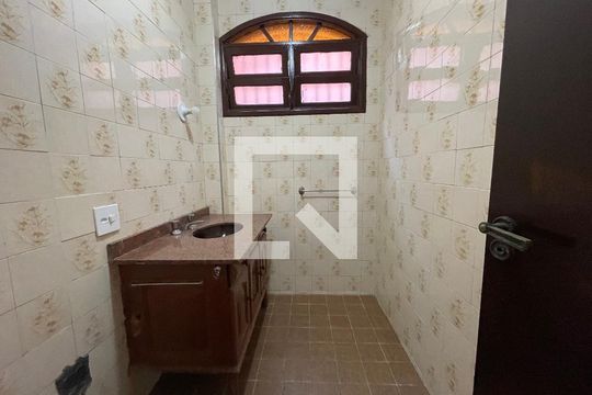 Lavabo de casa à venda com 3 quartos, 150m² em Jardim Pinheiros, São Paulo
