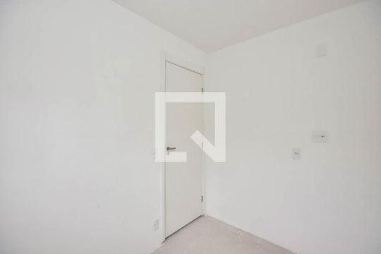 Quarto 1 de apartamento à venda com 2 quartos, 48m² em Vila Suzana, São Paulo