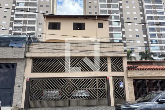 Fachada  de casa para alugar com 2 quartos, 120m² em Jardim Paramount, São Bernardo do Campo