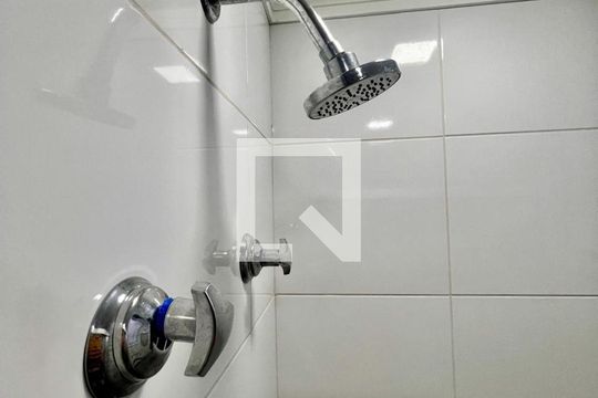 Banheiro de apartamento à venda com 3 quartos, 95m² em Vila Itapura, Campinas
