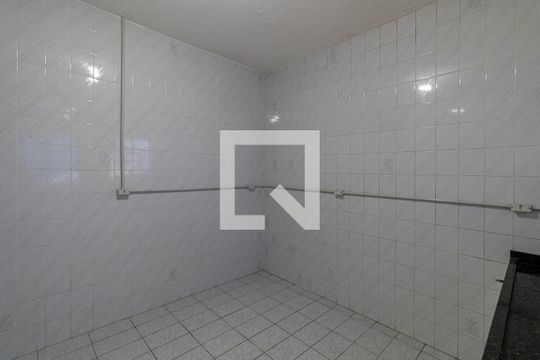 Cozinha de casa para alugar com 1 quarto, 65m² em Vila Paranagua, São Paulo