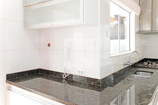 Cozinha de casa de condomínio para alugar com 4 quartos, 300m² em Dos Ortizes, Valinhos