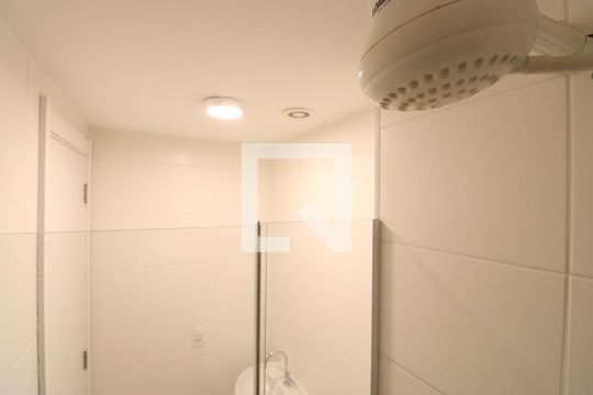 Banheiro de apartamento para alugar com 2 quartos, 37m² em Barra Funda, São Paulo