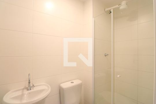 Banheiro de apartamento para alugar com 2 quartos, 37m² em Barra Funda, São Paulo