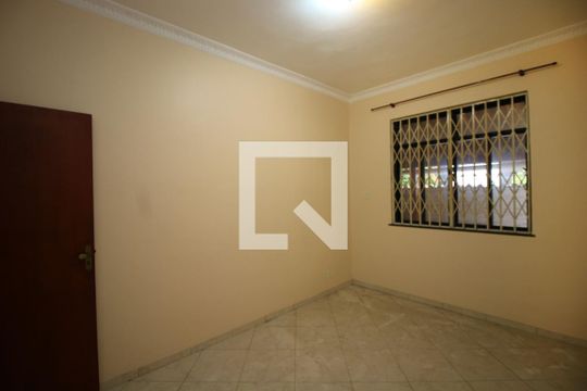 Quarto 1 de casa à venda com 2 quartos, 69m² em Penha Circular, Rio de Janeiro