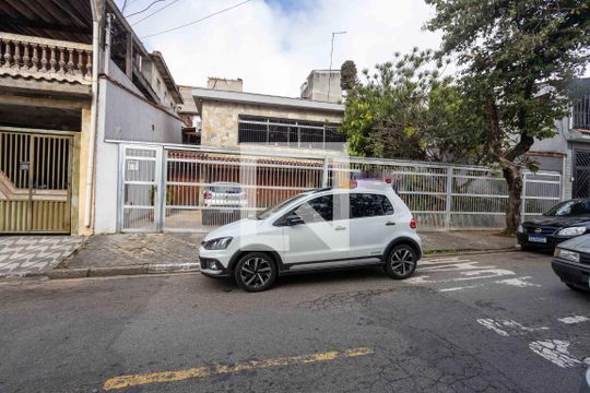 Fachada de casa à venda com 4 quartos, 337m² em Casa Grande, Diadema