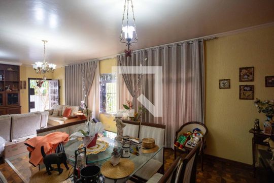 Sala de Jantar de casa à venda com 4 quartos, 337m² em Casa Grande, Diadema