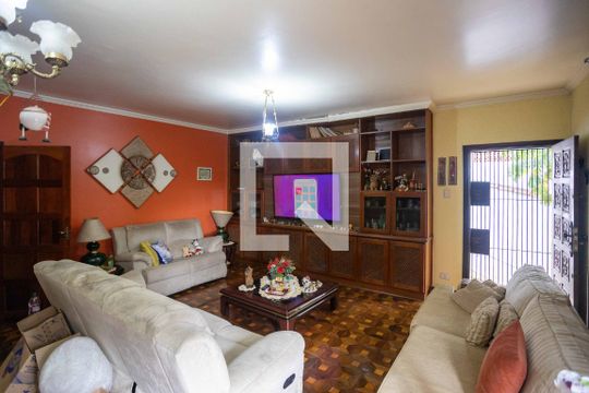 Sala de TV de casa à venda com 4 quartos, 337m² em Casa Grande, Diadema