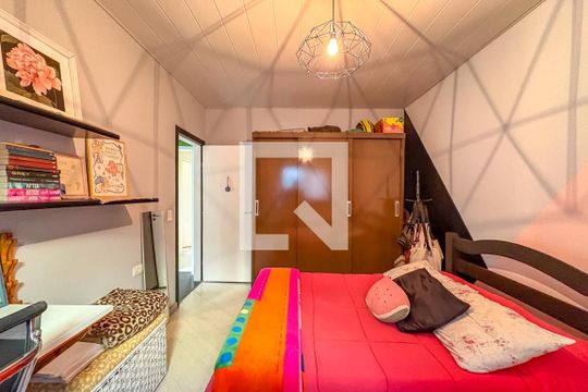 Quarto de casa à venda com 3 quartos, 187m² em Dos Casa, São Bernardo do Campo