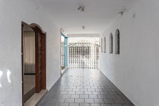 Garagem de casa à venda com 5 quartos, 180m² em Vila Moinho Velho, São Paulo