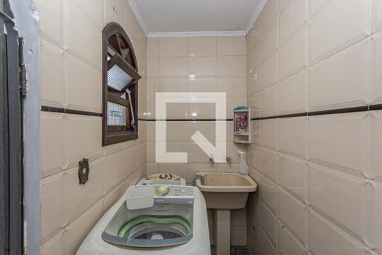 Área de Serviços de casa à venda com 5 quartos, 180m² em Vila Moinho Velho, São Paulo