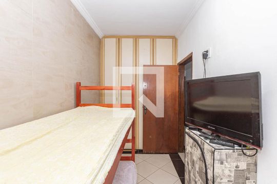 Quarto 2 de casa à venda com 5 quartos, 180m² em Vila Moinho Velho, São Paulo
